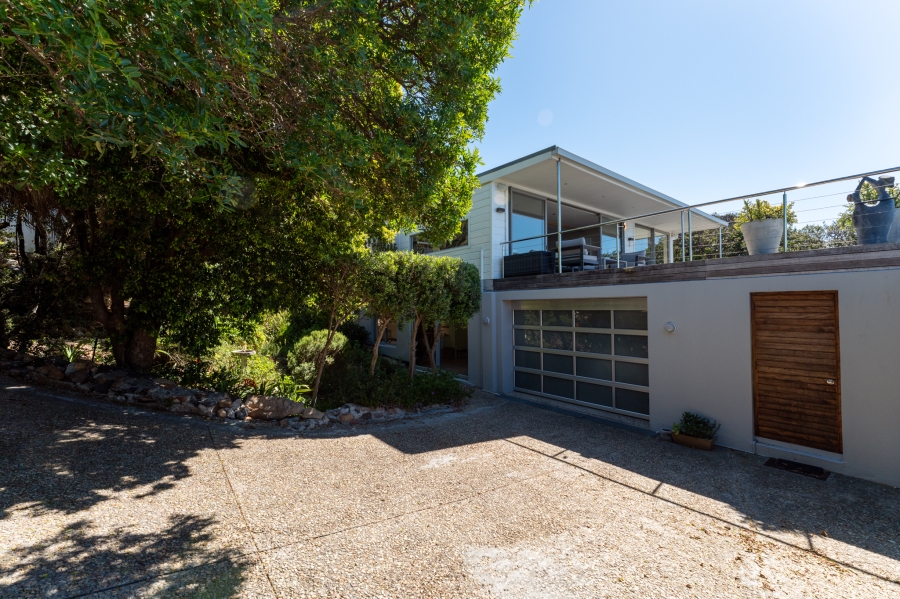 4 Bedroom Property for Sale in Murdock Valley Western Cape